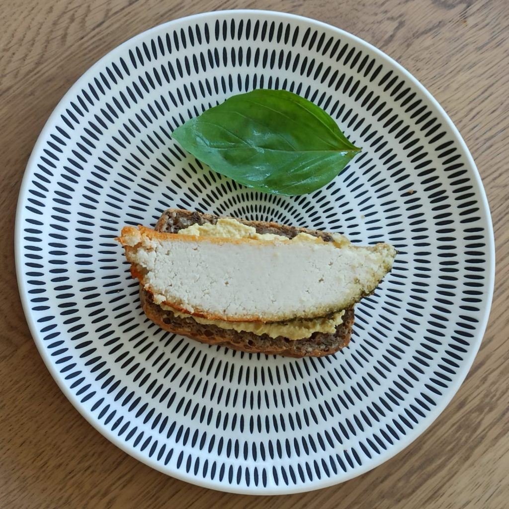 גבינת קשיו אפויה