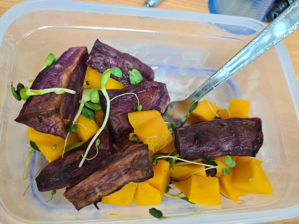 בטטות סגולות ומנגו