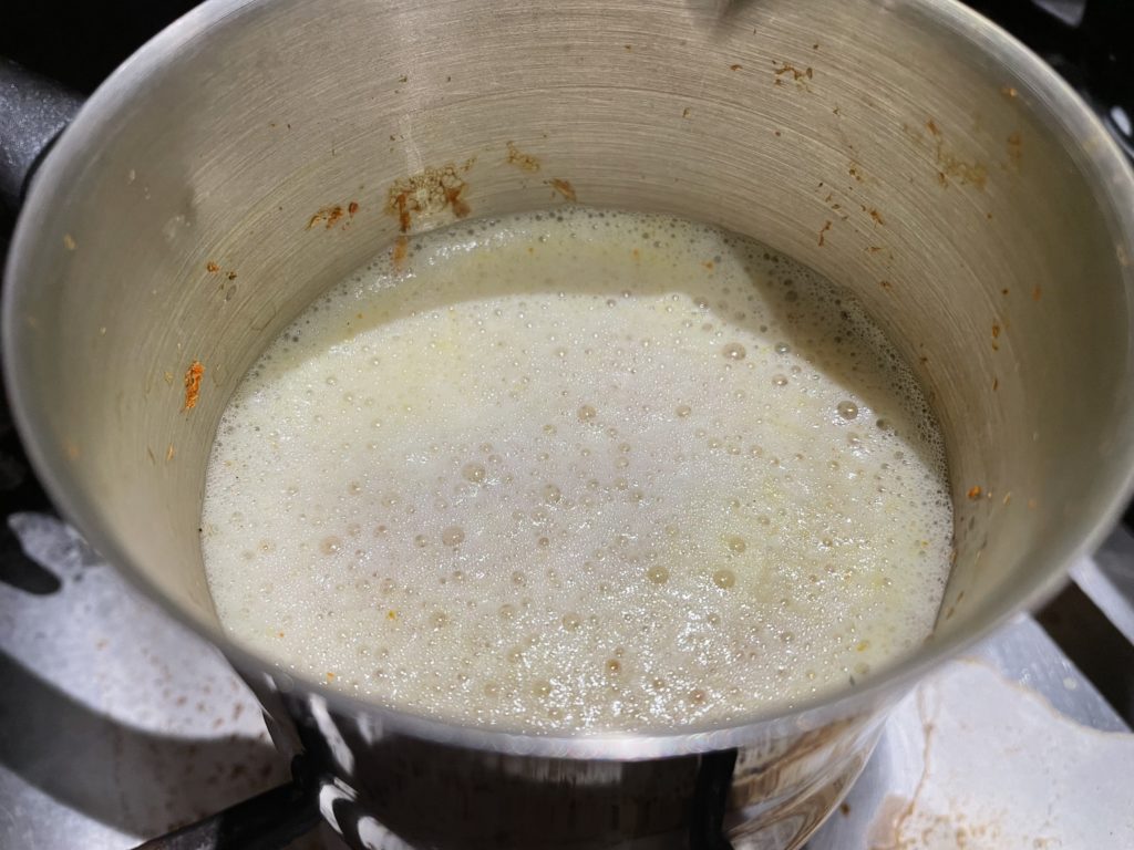 בישול חלב כורכום גולדן מילק