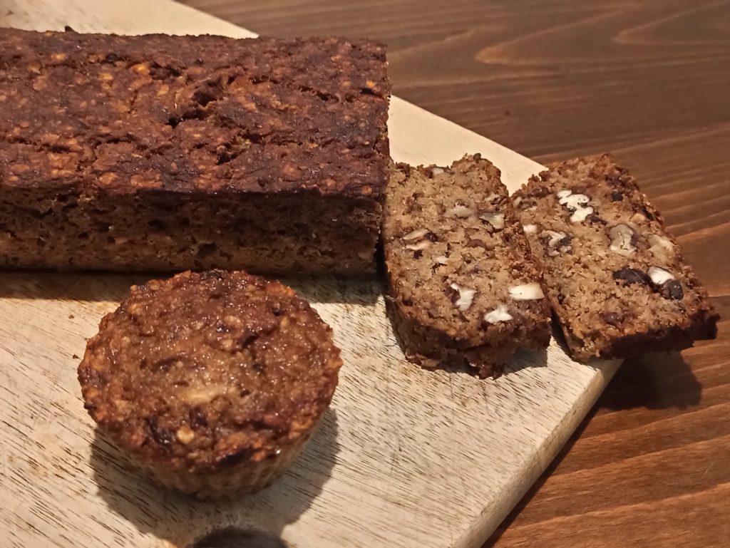 עוגה ומאפינס בננה טבעוני בריא