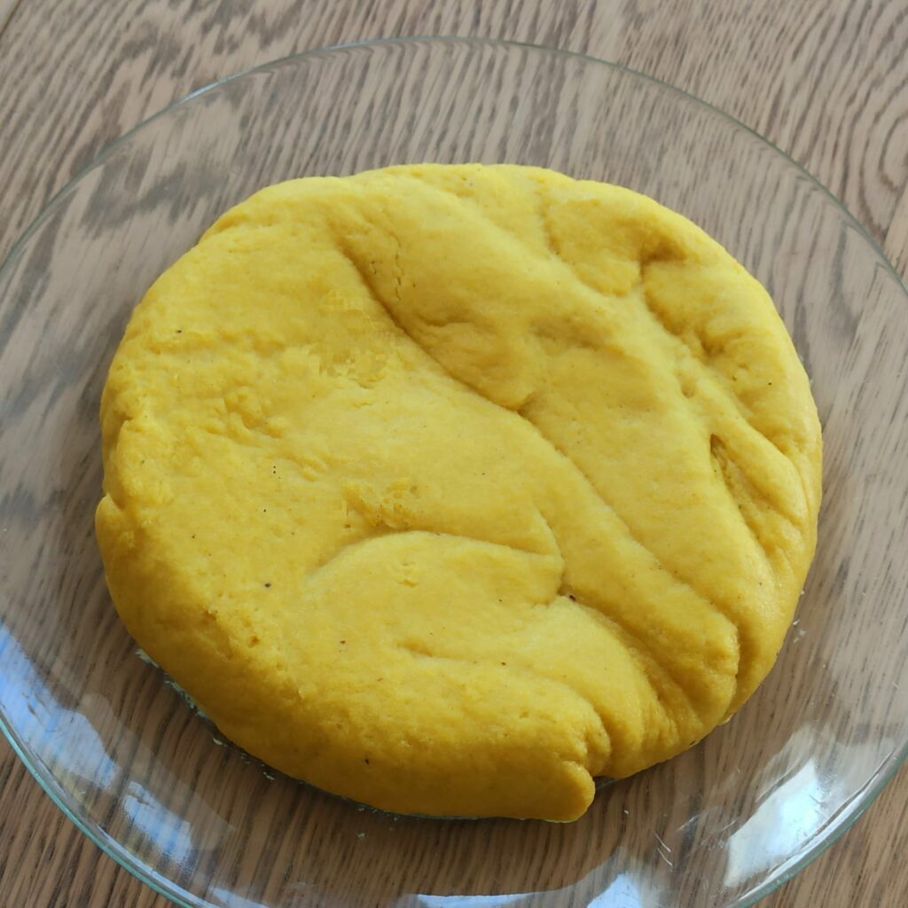 גבינת קשיו צהובה