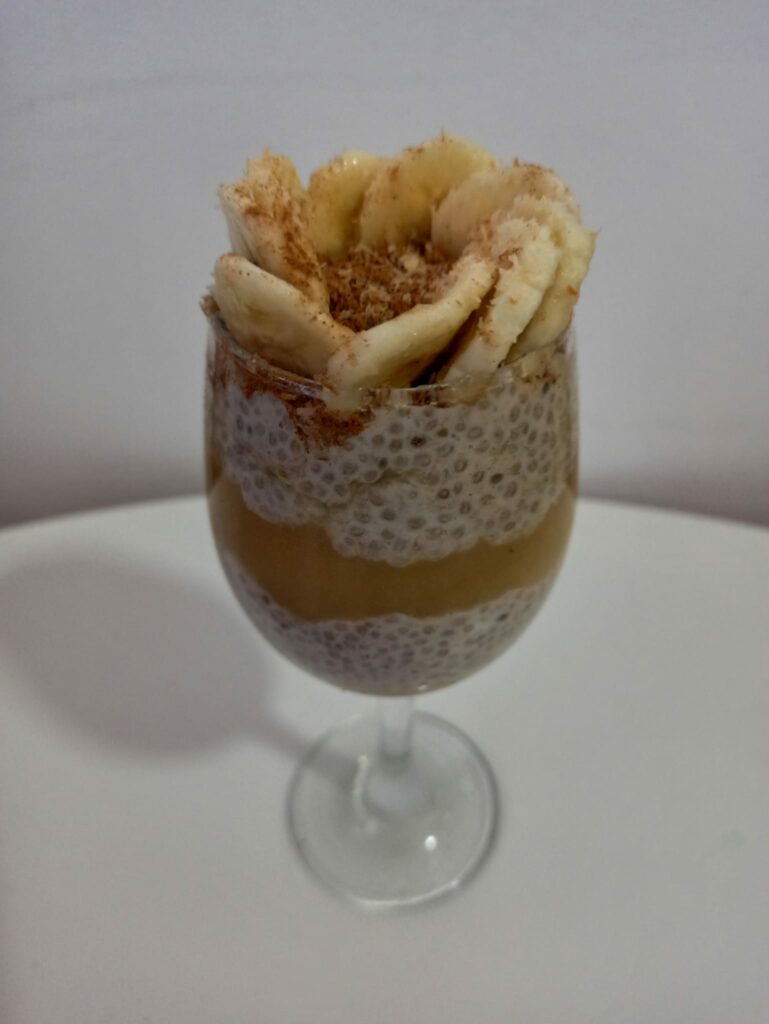 פודינג צ׳יה בכוס זכוכית