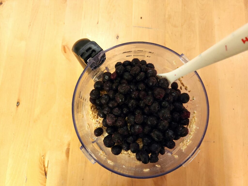 אוכמניות בתוך נינג׳ה