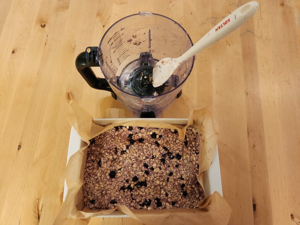 הכנת עוגיות שיבולת לפני התנור