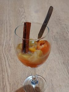 כוס מלאה בלפתן על בסיס שסק