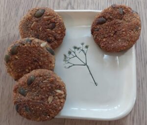 עוגיות אגוזים וגרעינים